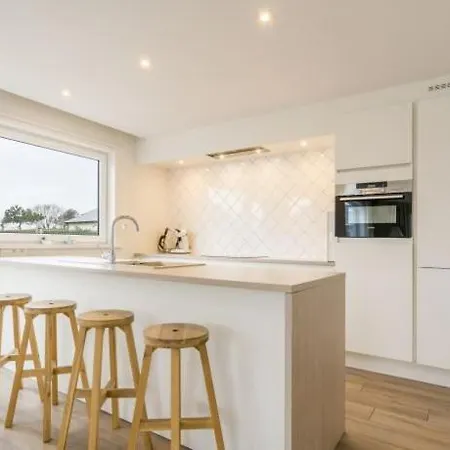 Holiday home Schelp 13 *